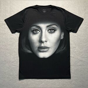 Adele 25 Album Concert T‑Shirt Women’s Medium Black Cotton Face Graphic Tee